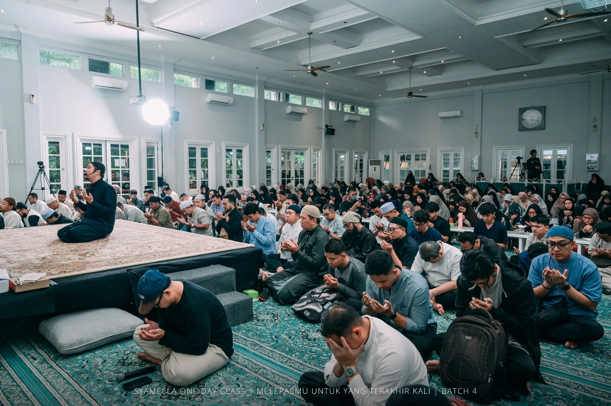 Suasana kelas dan peserta Batch 4.